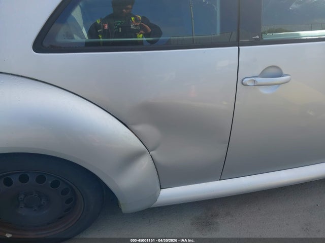 Aukcja sprzedaży 2004 Volkswagen New Beetle Gl, vin: 3VWBK31C24M407430, numer aukcji: 45001151