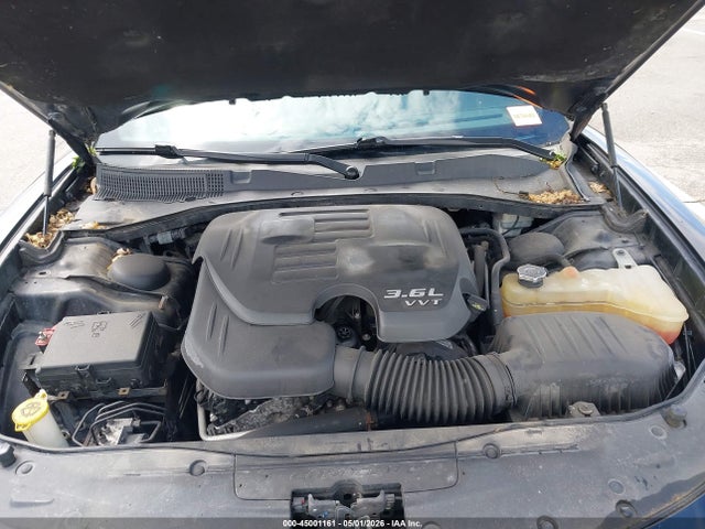 2C3CDXJG2FH927774 Dodge Charger Sxt