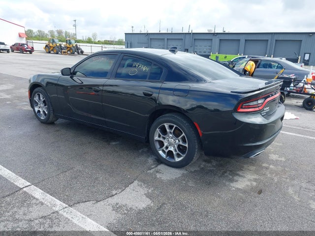 2C3CDXJG2FH927774 Dodge Charger Sxt