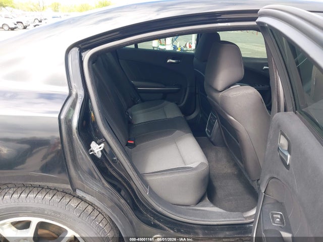 2C3CDXJG2FH927774 Dodge Charger Sxt
