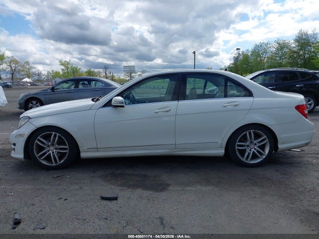 Aukcja sprzedaży 2012 Mercedes-benz C 300 Sport 4matic, vin: WDDGF8BB0CR196232, numer aukcji: 45001174