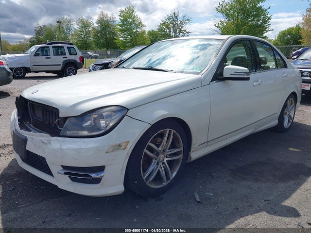 Aukcja sprzedaży 2012 Mercedes-benz C 300 Sport 4matic, vin: WDDGF8BB0CR196232, numer aukcji: 45001174