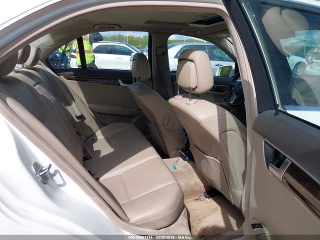 Aukcja sprzedaży 2012 Mercedes-benz C 300 Sport 4matic, vin: WDDGF8BB0CR196232, numer aukcji: 45001174