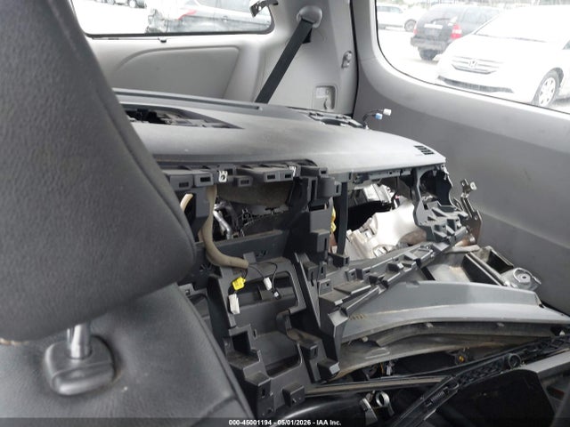 Toyota SIENNA SE 2020 5TDEZ3DC8LS249679 Image 12