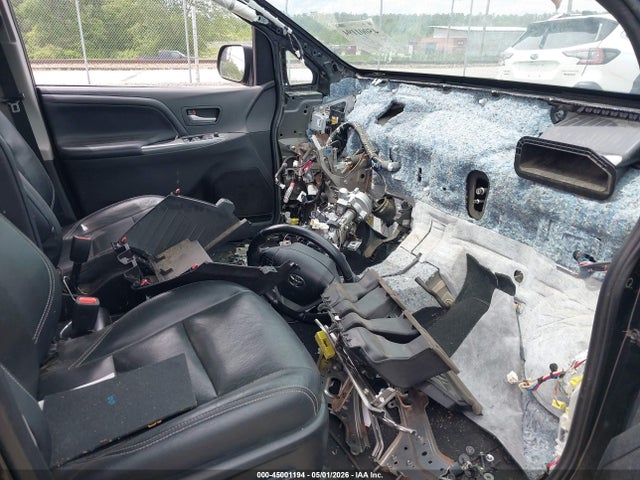 Toyota SIENNA SE 2020 5TDEZ3DC8LS249679 Image 5