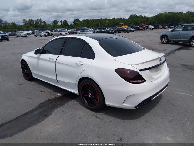45001196 :رقم المزاد ، 55SWF4KB2FU004770 vin ، 2015 Mercedes-benz C 300 Sport 4matic مزاد بيع