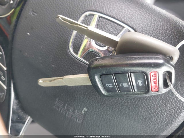 45001214 :رقم المزاد ، 1HGCR2F32HA112726 vin ، 2017 Honda Accord Lx مزاد بيع