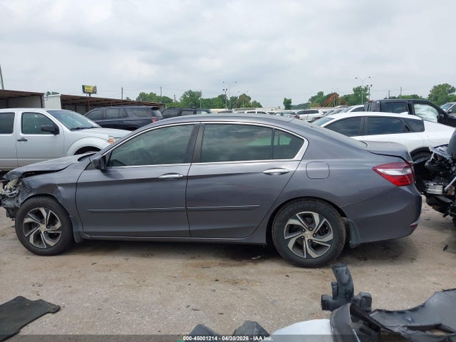 45001214 :رقم المزاد ، 1HGCR2F32HA112726 vin ، 2017 Honda Accord Lx مزاد بيع