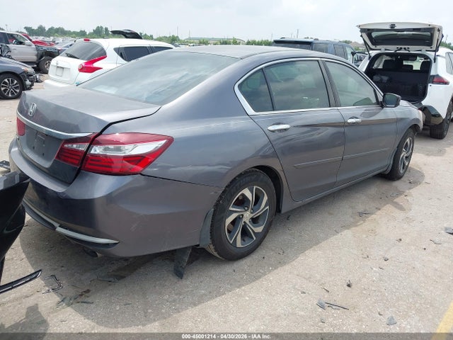 45001214 :رقم المزاد ، 1HGCR2F32HA112726 vin ، 2017 Honda Accord Lx مزاد بيع