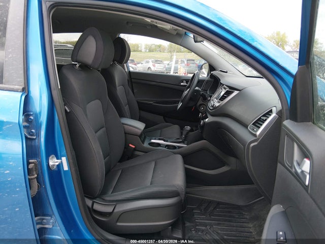 Продажа на аукционе авто 2017 Hyundai Tucson Eco, vin: KM8J33A23HU402964, номер лота: 45001257