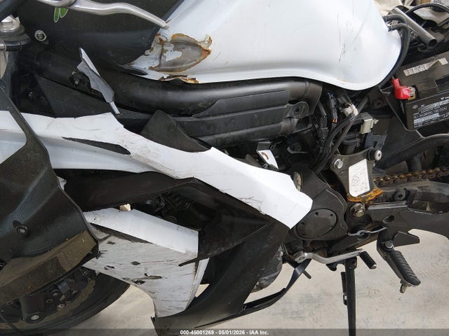 Kawasaki Ex650 E 2015 JKAEXEE17FDA18137 Image 18