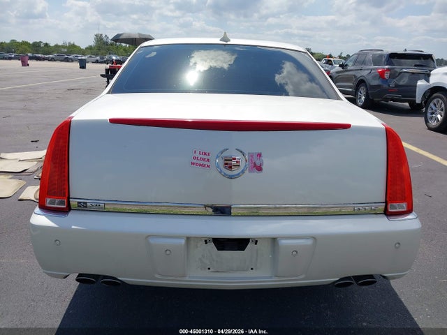 45001310 :رقم المزاد ، 1G6KH5EY6AU133498 vin ، 2010 Cadillac Dts Premium Collection مزاد بيع