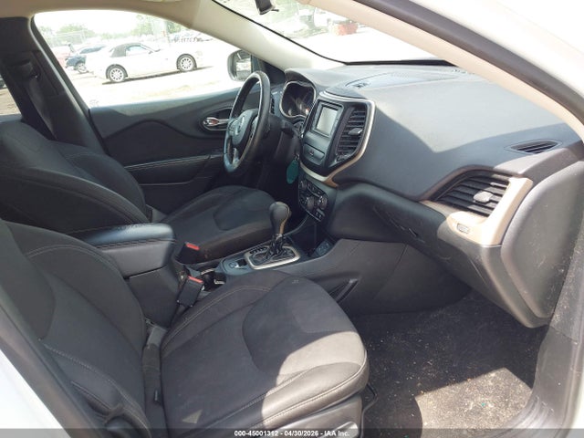 45001312 :رقم المزاد ، 1C4PJLCB9FW578968 vin ، 2015 Jeep Cherokee Latitude مزاد بيع