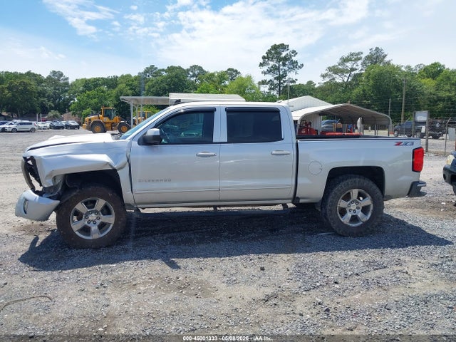 45001333 :رقم المزاد ، 3GCUKREC6JG413122 vin ، 2018 Chevrolet Silverado 1500 2lt مزاد بيع