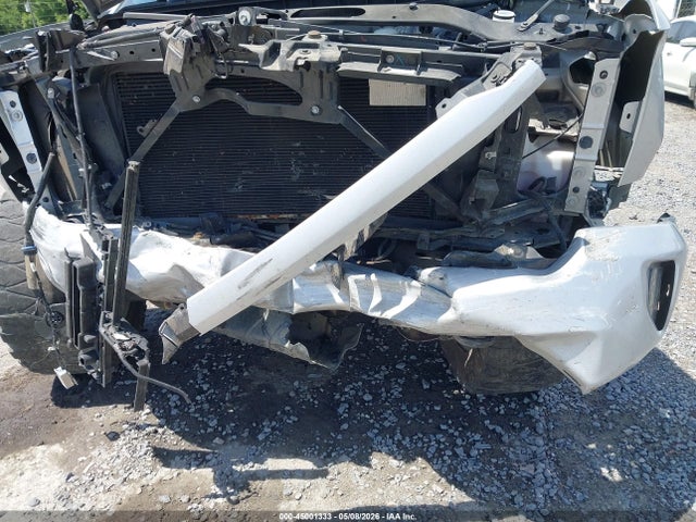 45001333 :رقم المزاد ، 3GCUKREC6JG413122 vin ، 2018 Chevrolet Silverado 1500 2lt مزاد بيع