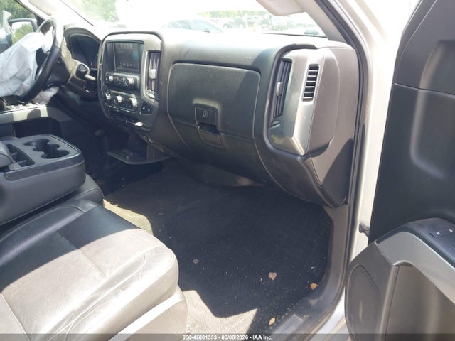 45001333 :رقم المزاد ، 3GCUKREC6JG413122 vin ، 2018 Chevrolet Silverado 1500 2lt مزاد بيع