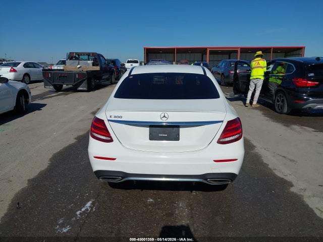 45001359 :رقم المزاد ، WDDZF4JB6KA688229 vin ، 2019 Mercedes-benz E 300 مزاد بيع