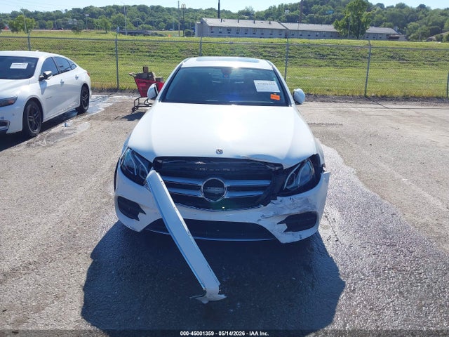 45001359 :رقم المزاد ، WDDZF4JB6KA688229 vin ، 2019 Mercedes-benz E 300 مزاد بيع