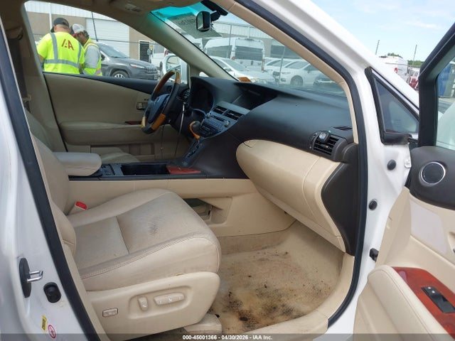 45001366 :رقم المزاد ، 2T2ZK1BA5BC063130 vin ، 2011 Lexus Rx 350 مزاد بيع