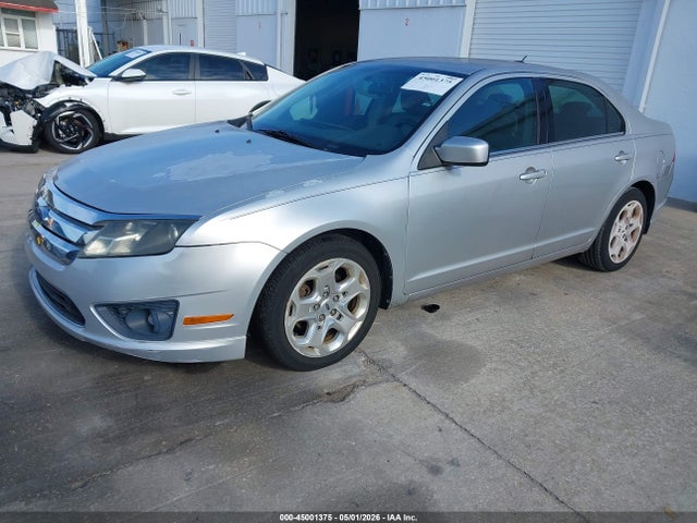 45001375 :رقم المزاد ، 3FAHP0HA7AR157219 vin ، 2010 Ford Fusion Se مزاد بيع