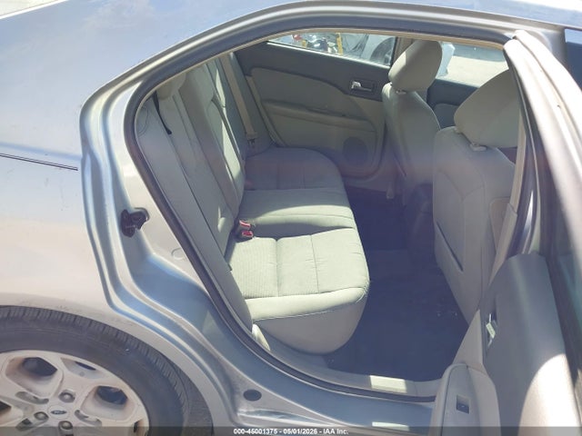 45001375 :رقم المزاد ، 3FAHP0HA7AR157219 vin ، 2010 Ford Fusion Se مزاد بيع