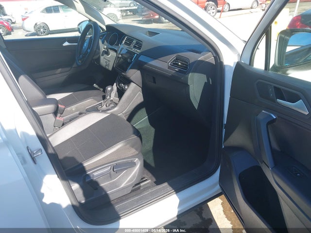 Продаж на аукціоні авто 2019 Volkswagen Tiguan 2.0t Se/2.0t Sel/2.0t Sel R-line/2.0t Sel R-line Black, vin: 3VV3B7AX4KM045326, номер лоту: 45001409