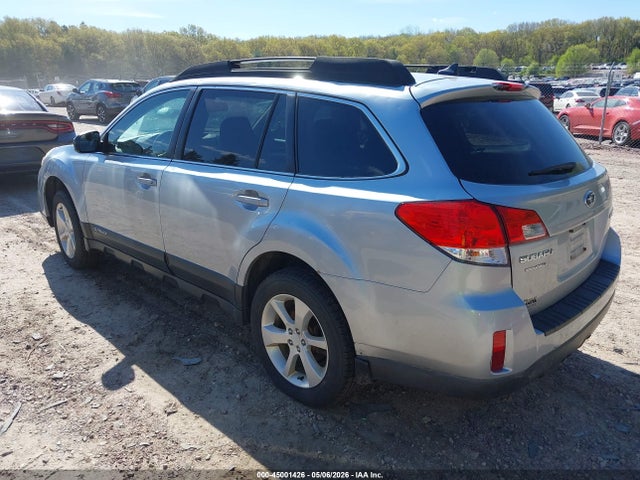 45001426 :رقم المزاد ، 4S4BRCCC7E3213177 vin ، 2014 Subaru Outback 2.5i Premium مزاد بيع