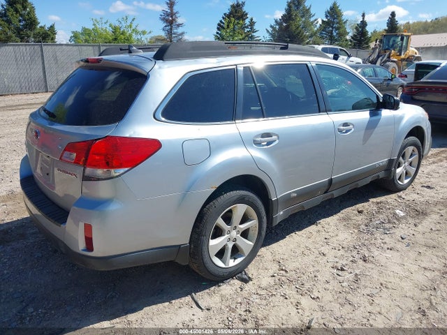 45001426 :رقم المزاد ، 4S4BRCCC7E3213177 vin ، 2014 Subaru Outback 2.5i Premium مزاد بيع