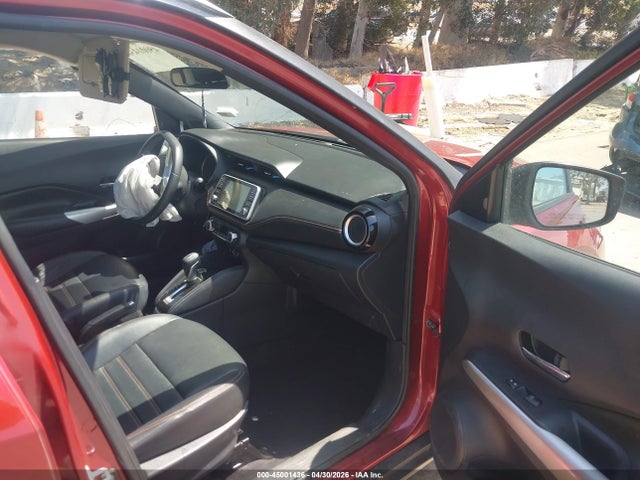 3N1CP5CU7KL549031 Nissan KICKS SR