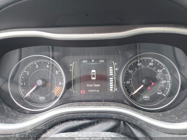 2014 Jeep Cherokee Latitude მანქანა იყიდება აუქციონზე, vin: 1C4PJLCB3EW170870, აუქციონის ნომერი: 45001442