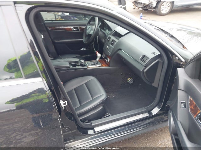 Продажа на аукционе авто 2010 Mercedes-benz C 300 Luxury/sport, vin: WDDGF5EB6AR116018, номер лота: 45001460