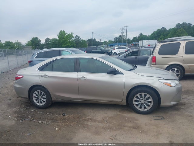 4T1BF1FK6HU369385 Toyota CAMRY LE