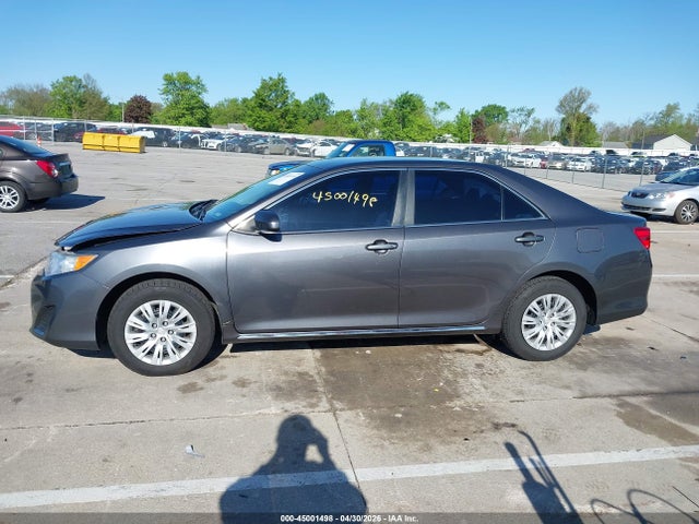 45001498 :رقم المزاد ، 4T4BF1FK8DR314811 vin ، 2013 Toyota Camry Le مزاد بيع