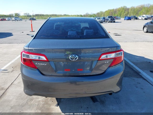 45001498 :رقم المزاد ، 4T4BF1FK8DR314811 vin ، 2013 Toyota Camry Le مزاد بيع