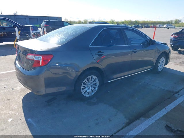 45001498 :رقم المزاد ، 4T4BF1FK8DR314811 vin ، 2013 Toyota Camry Le مزاد بيع