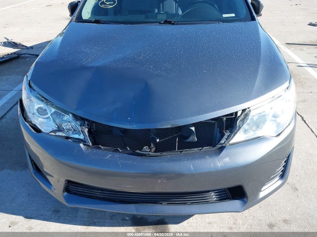 45001498 :رقم المزاد ، 4T4BF1FK8DR314811 vin ، 2013 Toyota Camry Le مزاد بيع