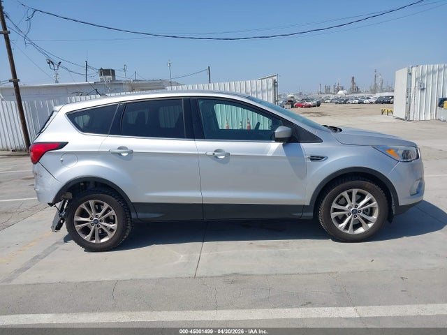 Продаж на аукціоні авто 2019 Ford Escape Se, vin: 1FMCU9GD6KUB30256, номер лоту: 45001499