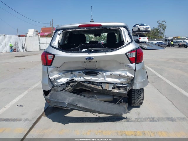 Продаж на аукціоні авто 2019 Ford Escape Se, vin: 1FMCU9GD6KUB30256, номер лоту: 45001499