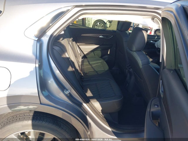 Продаж на аукціоні авто 2022 Buick Envision Fwd Avenir, vin: LRBFZRR49ND143411, номер лоту: 45001525
