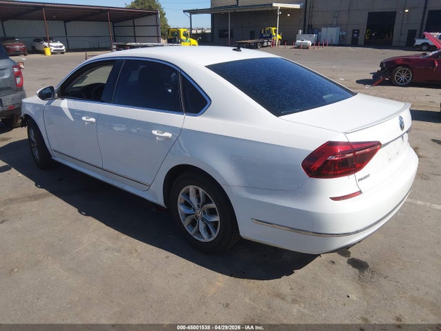 Aukcja sprzedaży 2017 Volkswagen Passat 1.8t S, vin: 1VWAT7A36HC043147, numer aukcji: 45001538