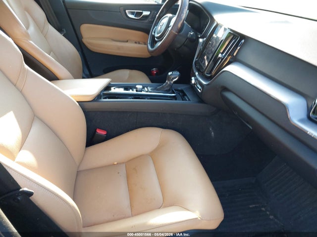 45001566 :رقم المزاد ، YV4102RK7L1453645 vin ، 2020 Volvo Xc60 T5 Momentum مزاد بيع