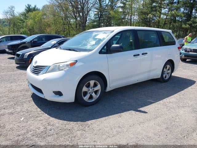 45001573 :رقم المزاد ، 5TDZK3DC7DS352518 vin ، 2013 Toyota Sienna L V6 7 Passenger مزاد بيع