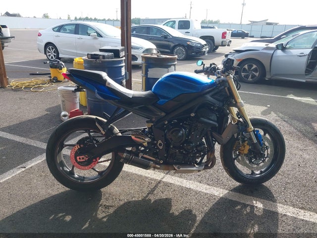 Продажа на аукционе авто 2013 Triumph Motorcycle Street Triple, vin: SMTL02NE0DT573791, номер лота: 45001588