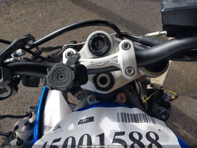 Продажа на аукционе авто 2013 Triumph Motorcycle Street Triple, vin: SMTL02NE0DT573791, номер лота: 45001588