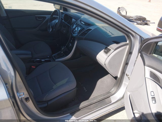 2015 Hyundai Elantra Se მანქანა იყიდება აუქციონზე, vin: KMHDH4AE4FU388522, აუქციონის ნომერი: 45001634