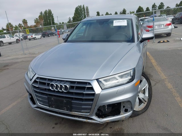 WA1BNAFY1K2017128 Audi Q5 45 Premium