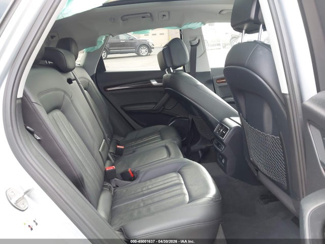 WA1BNAFY1K2017128 Audi Q5 45 Premium