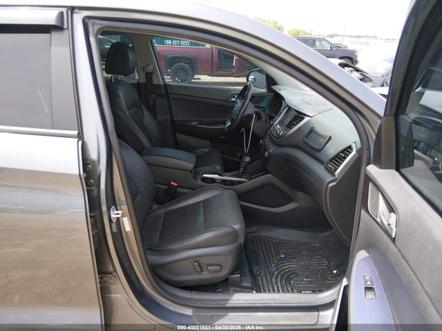 45001681 :رقم المزاد ، KM8J3CA47HU428534 vin ، 2017 Hyundai Tucson Se Plus مزاد بيع