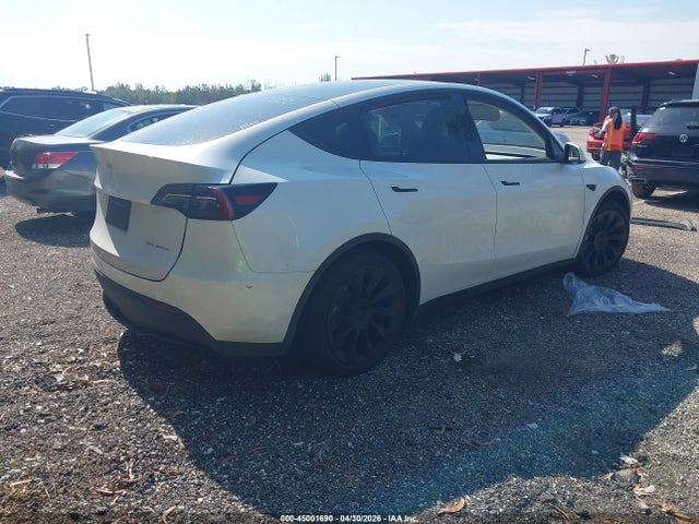 Продаж на аукціоні авто 2024 Tesla Model Y Long Range Dual Motor All-wheel Drive, vin: 7SAYGAEE8RF089942, номер лоту: 45001690
