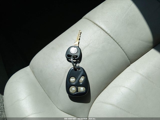45001697 :رقم المزاد ، 1G6KS54Y42U250355 vin ، 2002 Cadillac Seville Sls مزاد بيع